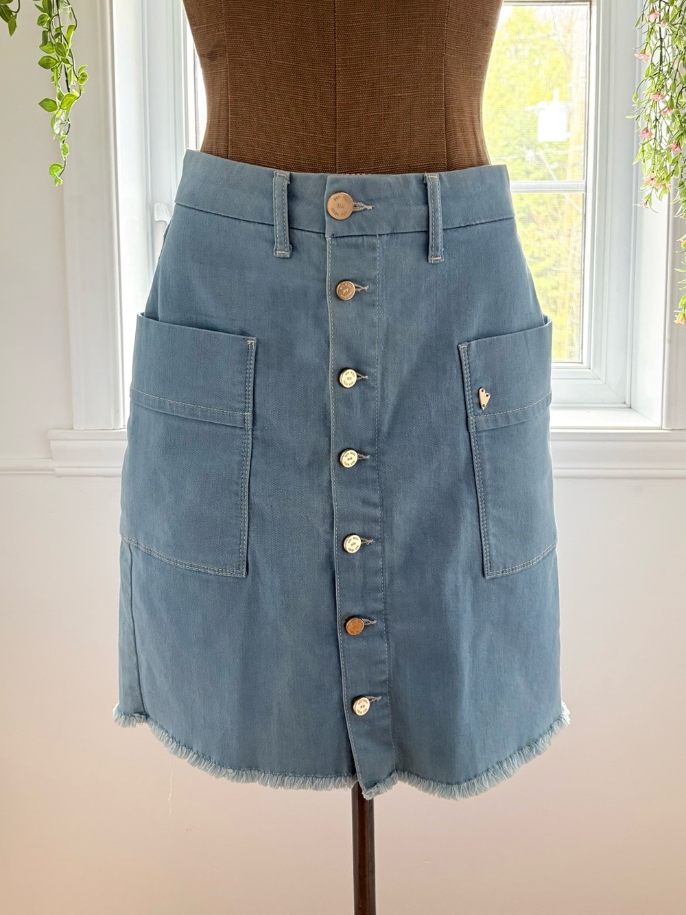 Button-Front Blue Denim Midi Skirt with Patch Pockets